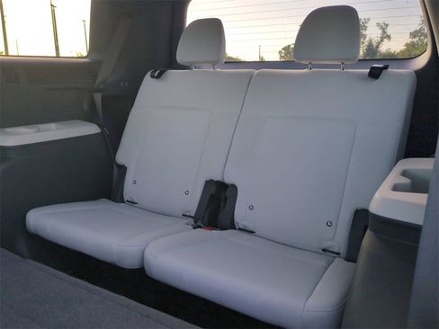 New 2026 Hyundai Santa Fe SE image 16