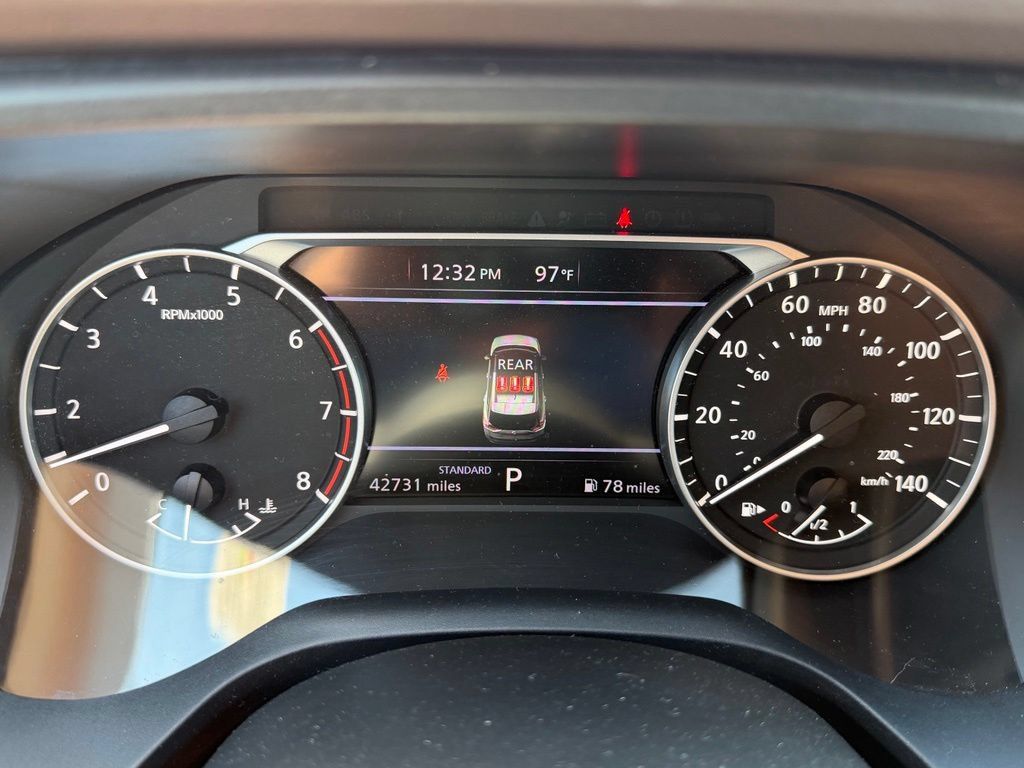 Used 2023 Nissan Rogue SV FWD image 15