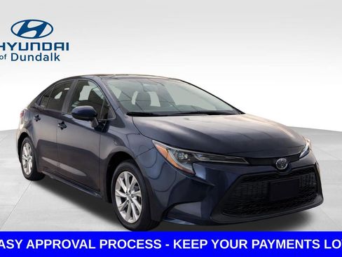 Used 2024 Toyota Corolla LE FWD image 2