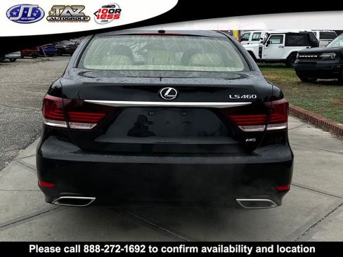 Used 2013 Lexus LS 460 AWD w/ Comfort Pkg image 6
