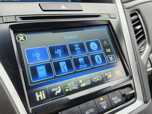 Used 2018 Acura RLX w/ Technology Package image 6