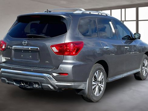 Used 2017 Nissan Pathfinder SL w/ SL Tech Package image 6