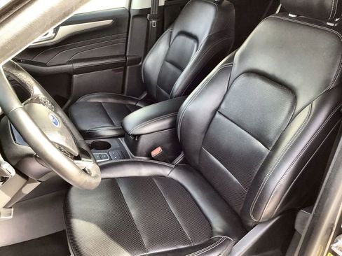 Used 2021 Ford Escape SEL w/ Technology Package image 20