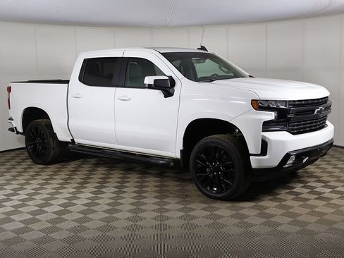 Used 2020 Chevrolet Silverado 1500 RST AWD/4WD image 2