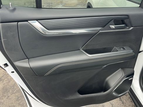 Used 2025 GMC Acadia Elevation image 16