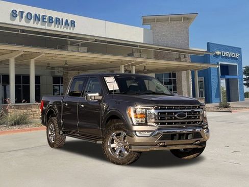 Used 2021 Ford F150 Lariat image 2