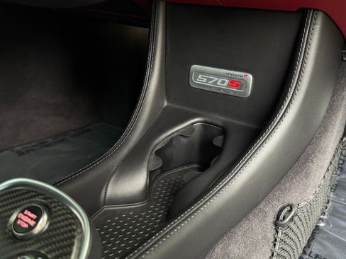 Used 2017 McLaren 570S Coupe RWD image 63