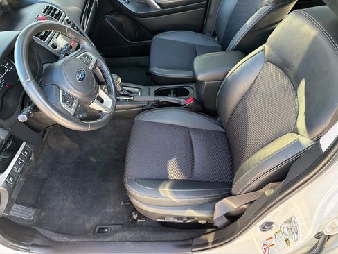 Used 2018 Subaru Forester 2.5i Premium image 9