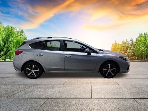 Used 2022 Subaru Impreza Premium image 4