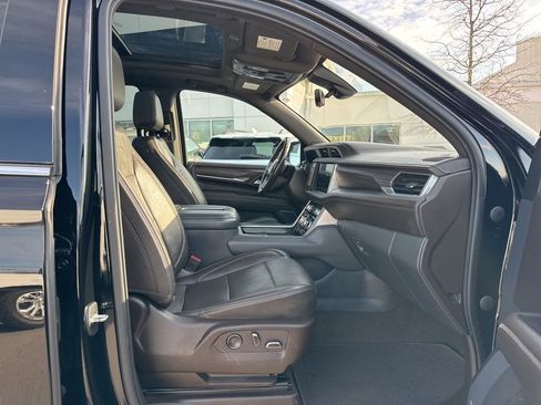 Used 2021 GMC Yukon Denali w/ Denali Premium Package image 20