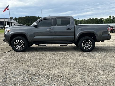 Used 2020 Toyota Tacoma TRD Sport RWD image 10