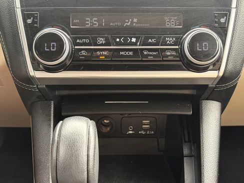 Used 2019 Subaru Outback 2.5i Limited AWD/4WD image 20