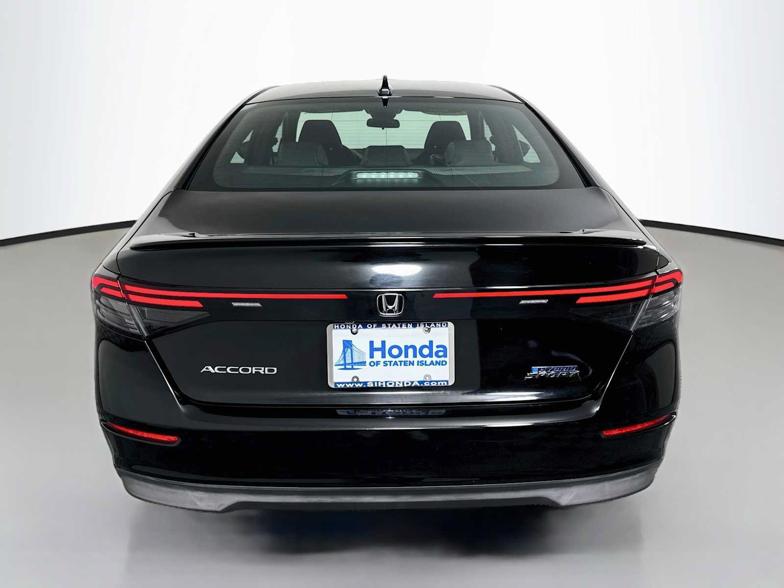 Used 2024 Honda Accord Sport image 6