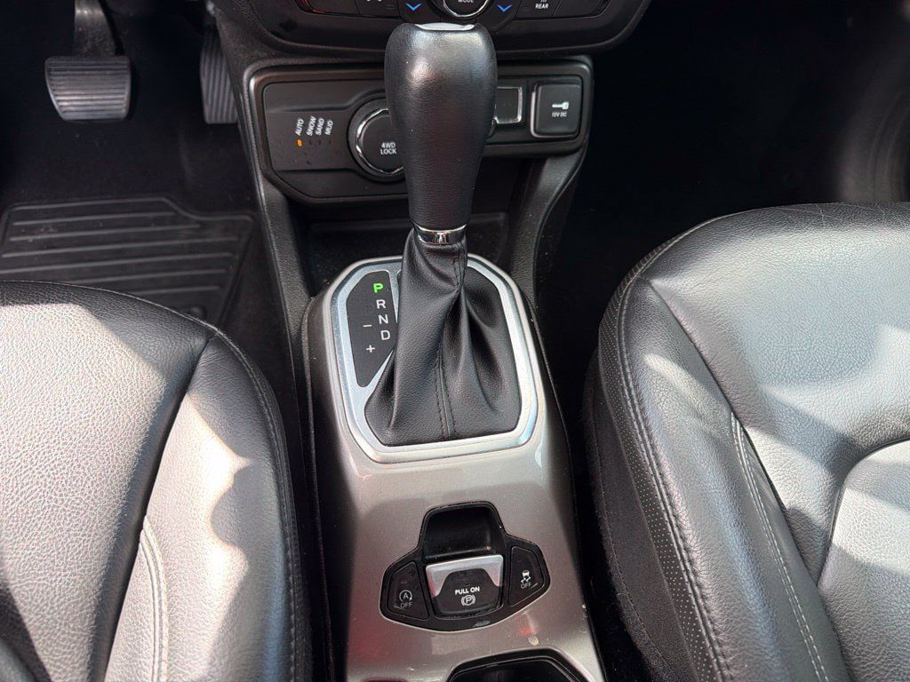 Used 2021 Jeep Renegade Limited w/ Sun & Sound Group AWD/4WD image 20