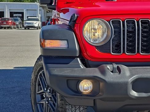 New 2026 Jeep Wrangler Unlimited Sport AWD/4WD image 9