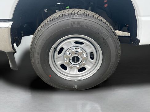 New 2026 Ford F250 XL AWD/4WD image 19
