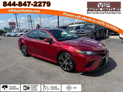 Used 2018 Toyota Camry SE w/ Moonroof Package
