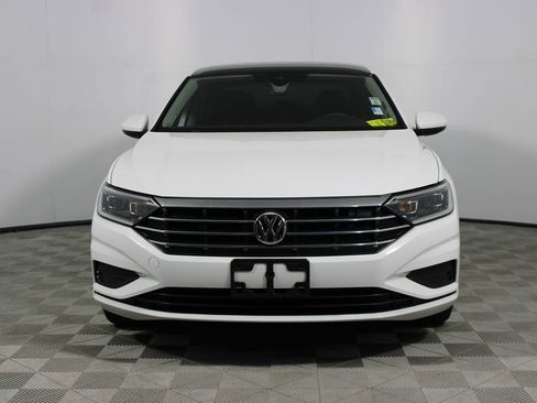 Used 2021 Volkswagen Jetta SEL FWD image 2