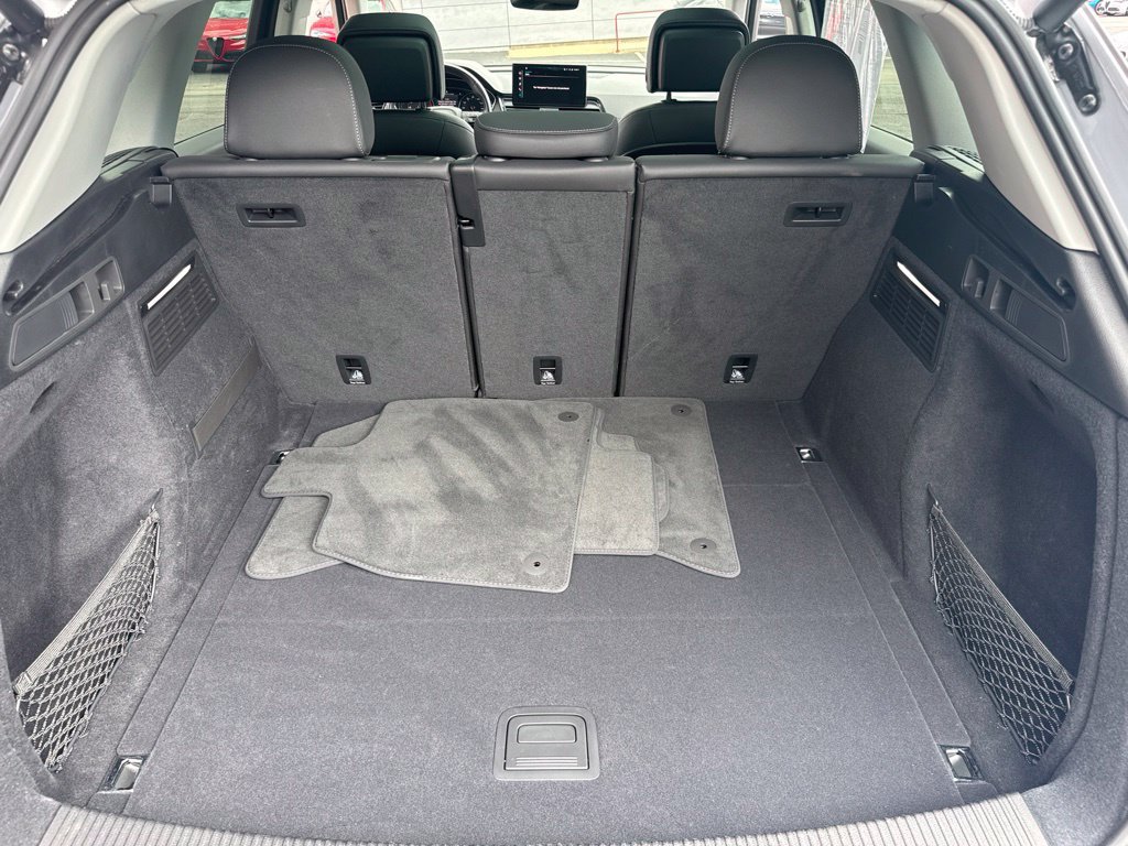 Used 2023 Audi Q5 2.0T Premium w/ Convenience Package AWD/4WD image 56