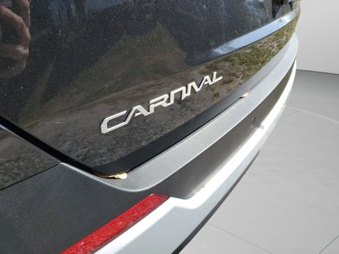 New 2026 Kia Carnival LXS image 32