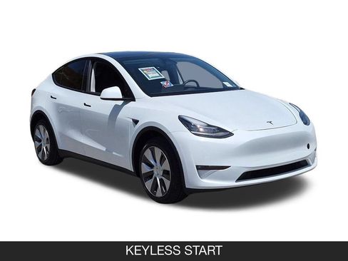 Used 2023 Tesla Model Y Long Range AWD/4WD image 2