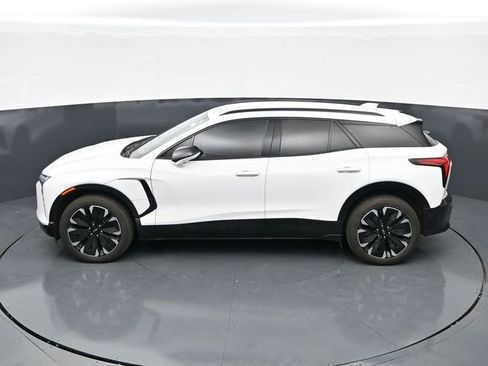 Used 2024 Chevrolet Blazer EV RS AWD/4WD image 29