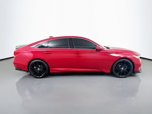 Used 2018 Honda Accord Sport image 4