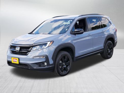 Used 2022 Honda Pilot TrailSport image 3