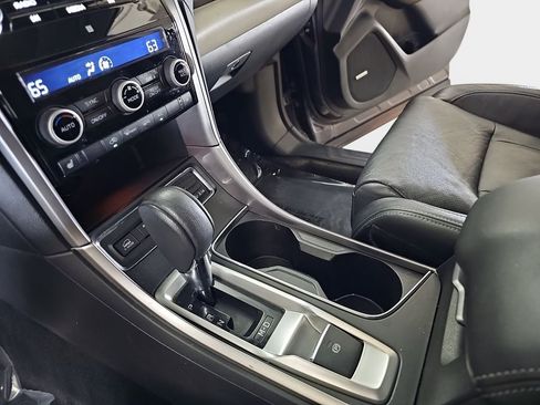 Used 2019 Subaru Ascent Limited AWD/4WD image 27