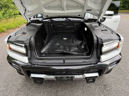 Used 2024 GMC Hummer EV 3X AWD/4WD image 9