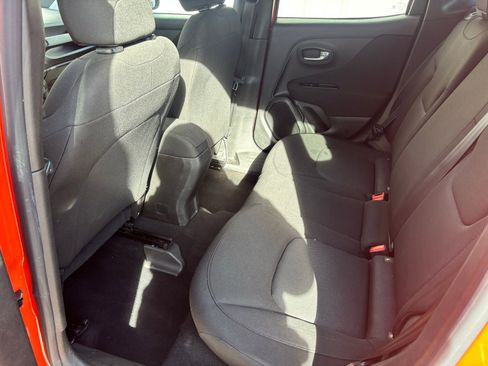 Used 2021 Jeep Renegade Sport w/ Sport Appearance Group image 28