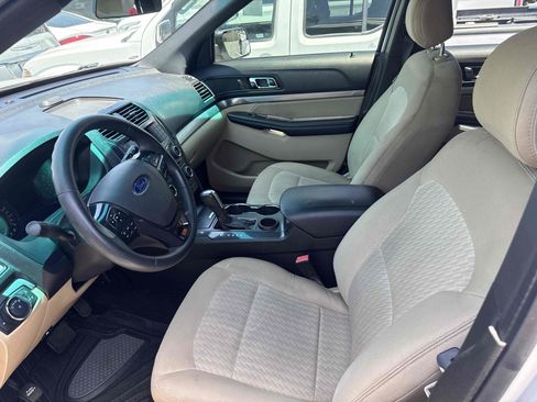 Used 2016 Ford Explorer FWD image 7