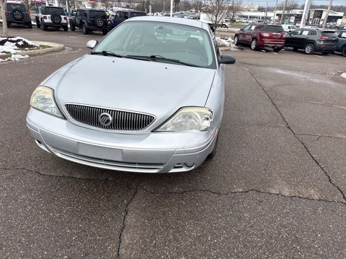 Used 2005 Mercury Sable LS image 3