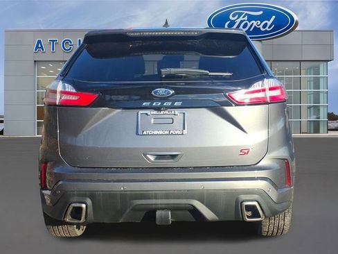 Certified 2022 Ford Edge ST image 6