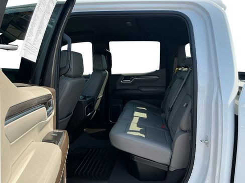 Used 2024 Chevrolet Silverado 1500 LTZ w/ Technology Package AWD/4WD image 21