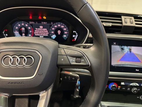 Used 2022 Audi Q3 2.0T Premium image 24