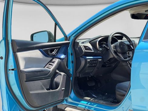 Used 2019 Subaru Crosstrek Hybrid w/ Moonroof Package w/Navigation AWD/4WD image 9