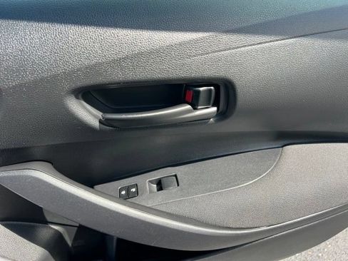 Used 2023 Toyota Corolla LE FWD image 28