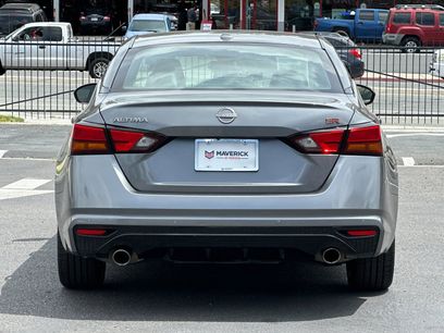 Used 2023 Nissan Altima 2.5 SR