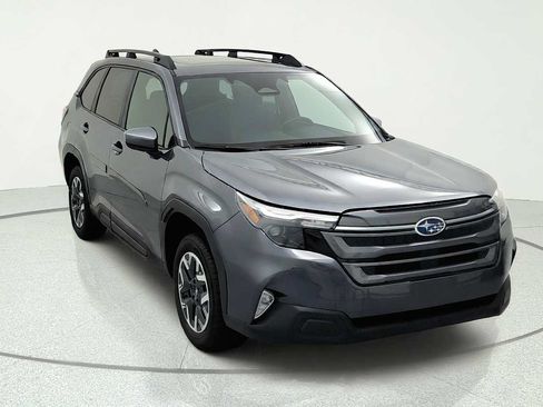 New 2026 Subaru Forester Premium AWD/4WD image 2