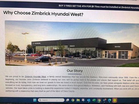 New 2026 Genesis GV70 2.5T Advanced AWD/4WD image 39