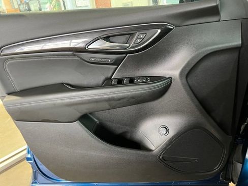 Used 2023 Buick Envision Essence image 16