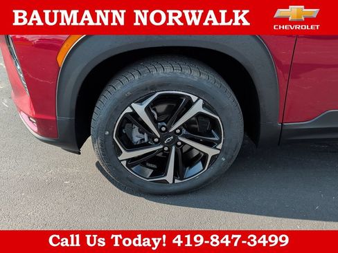 Used 2022 Chevrolet TrailBlazer RS w/ Sun and Liftgate Package AWD/4WD image 23
