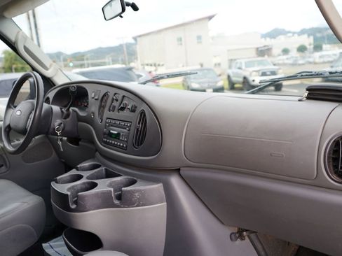Used 2006 Ford E-350 and Econoline 350 XL image 19