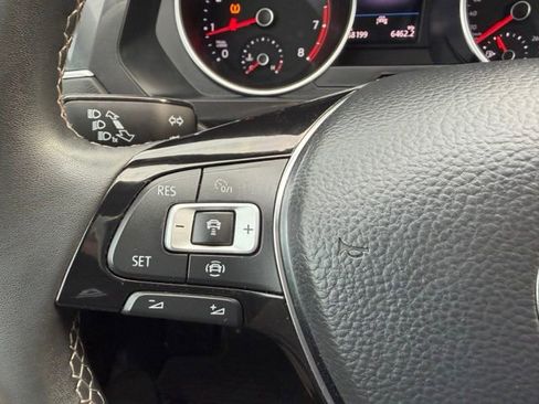 Used 2021 Volkswagen Tiguan SE w/ Panoramic Sunroof Package AWD/4WD image 14