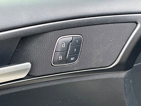 Used 2018 Ford Fusion Titanium image 27