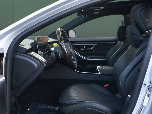 Used 2023 Mercedes-Benz S 500 4MATIC image 17