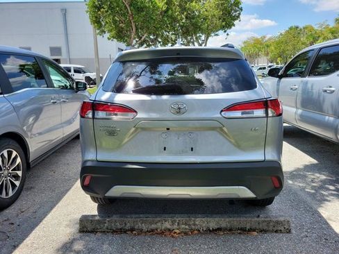 Used 2024 Toyota Corolla Cross LE FWD image 5
