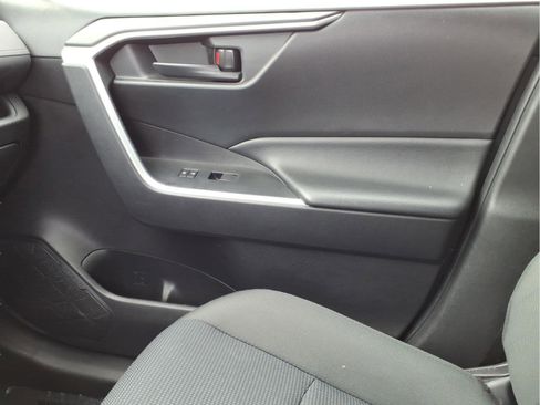 Used 2024 Toyota RAV4 LE AWD/4WD image 26