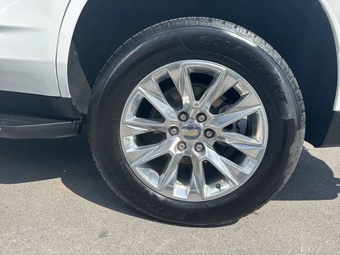 Used 2024 Chevrolet Tahoe Premier RWD image 28